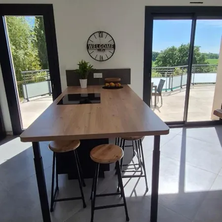 Havre De Paix Dans D'architecte Poulan-Pouzols